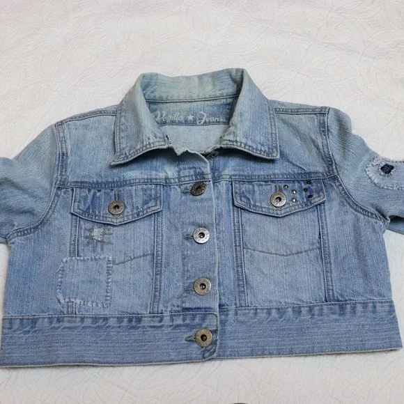 Vanilla Star Jeans | Light Wash Distressed Embroidered Cropped Jean Jacket - Picture 2 of 16
